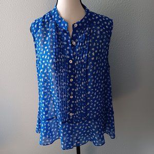 NWOT CABI  Sleeveless Blue and White Floral Button Down Pleated Front Top Size M